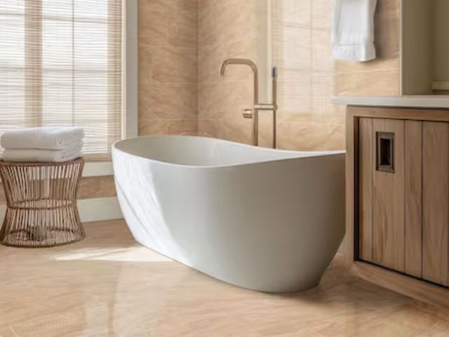 Lot 96-179196 - Approximately 64 ft² MSI
Aria Oro 12 in. x 24 in. Polished Porcelain Floor and Wall Tile New MSRP $2...