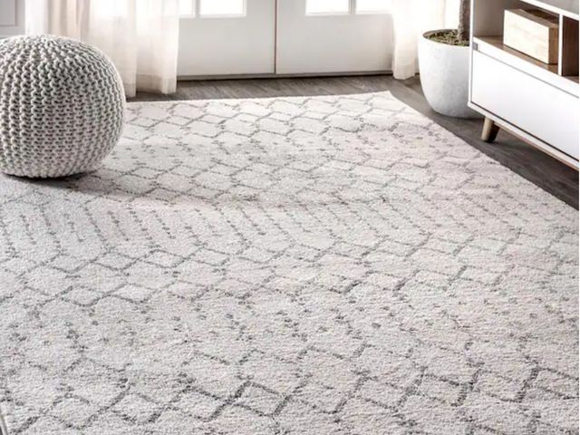 Lot 96-174271 - JONATHAN Y
Moroccan Hype Boho Vintage Diamond Cream/Gray 8 ft. x 10 ft. Distressed Area Rug
New 
Msr...