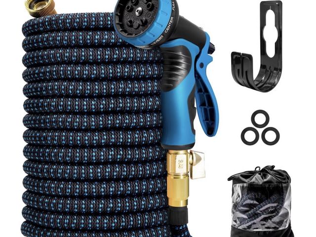 Lot 96-230464 - KOTTO Expandable Garden Water Hose, 10 Spray Nozzles, Anti-Rust Solid Brass Connector, Lightweight N...