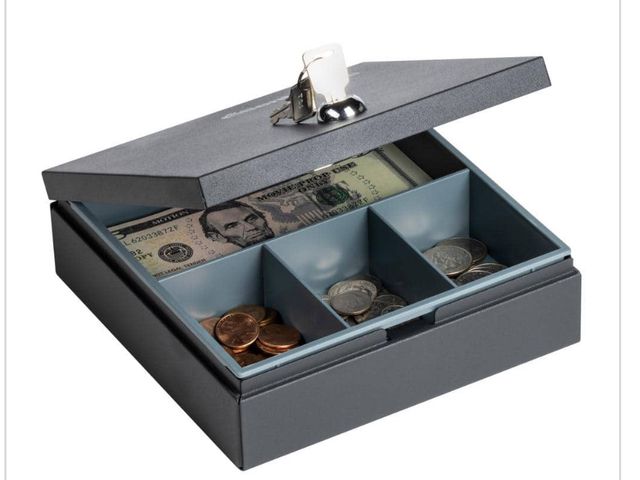 Lot 96-181984 - SentrySafe 0.04 cu. ft. Money Safe Cash Box New