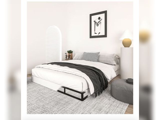 Lot 96-180850 - Inch Box Spring for Queen Bed, Heavy Duty Metal Mattress Foundation

New