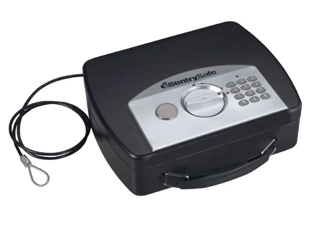 Lot 96-181551 - Master Lock Small, Portable Security Safe, Black with Digital Lock

New