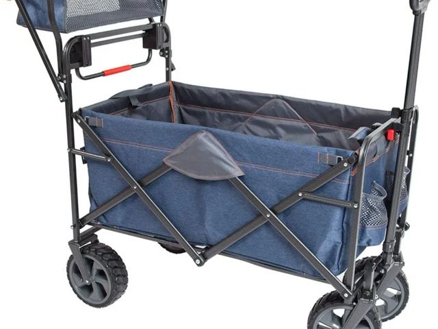 Lot 96-176841 - Macwagon Collapsible Heavy Duty Push Pull Utility Wagon
Lightly Used
