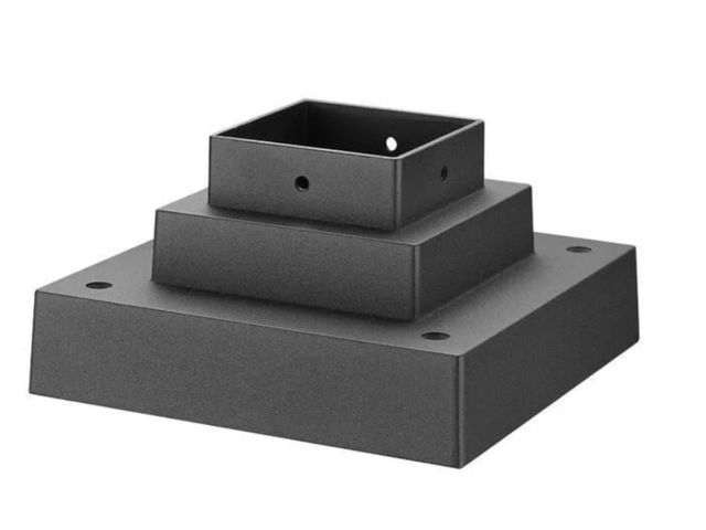 Lot 96-182457 - Z-Lite 3.5-in Black Transitional Outdoor Pier mount New