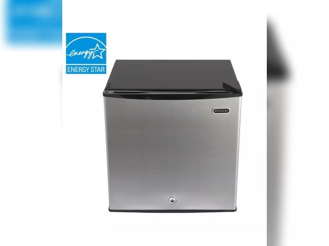 Lot 96-165820 - Whynter
1.1 cu. Ft. Upright Freezer Mini Freezer with lock Reversible Door in Stainless Steel Energy...