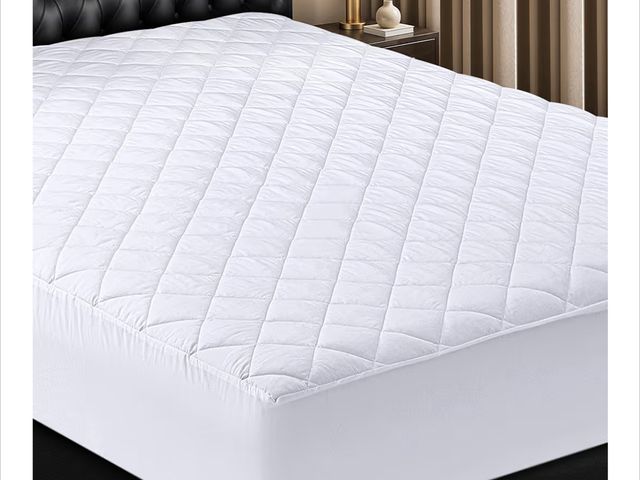 Lot 96-211598 - Utopia Bedding Quilted Fitted Mattress Pad, Queen Size, Elastic Fitted Mattress Topper Protector and...