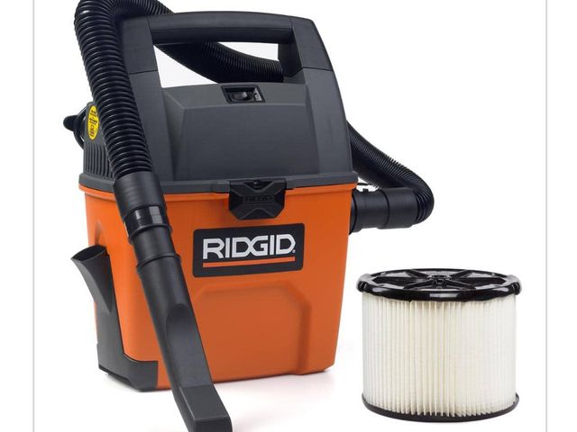 Lot 96-164640 - RIDGID
3 Gal. 3.5 Peak HP Handheld Shop Vacuum WD3050 Wet Dry Vac with RIDGID SWEEP Dust Pan, Filter...