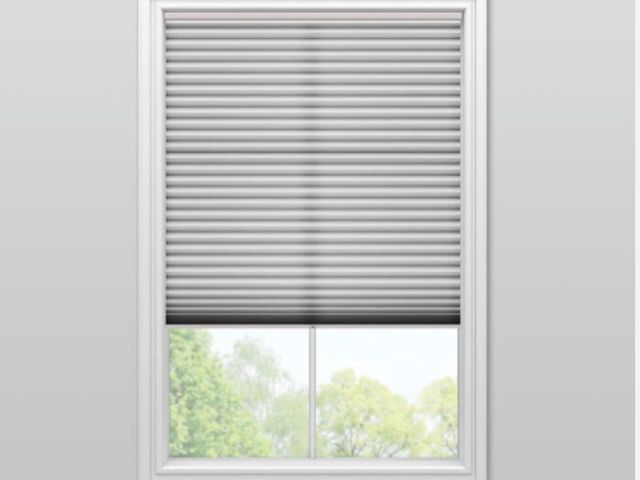 Lot 96-198913 - Designer Light Filtering Cellular Shades for Windows 30”X36”
Darius Grey
New
MSRP $110.00