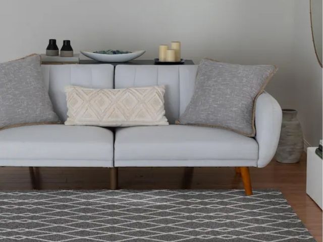 Lot 96-166393 - StyleWell
Dark Gray/White 5 ft. x 7 ft. Twine Area Rug
New some dirty spots from shipping
