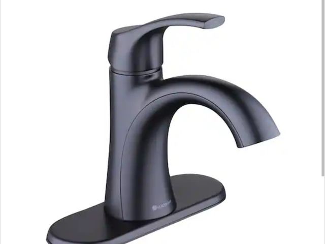 Lot 96-182476 - Glacier Bay Arnette Single Handle Single Hole Bathroom Faucet in Matte Black used, untested