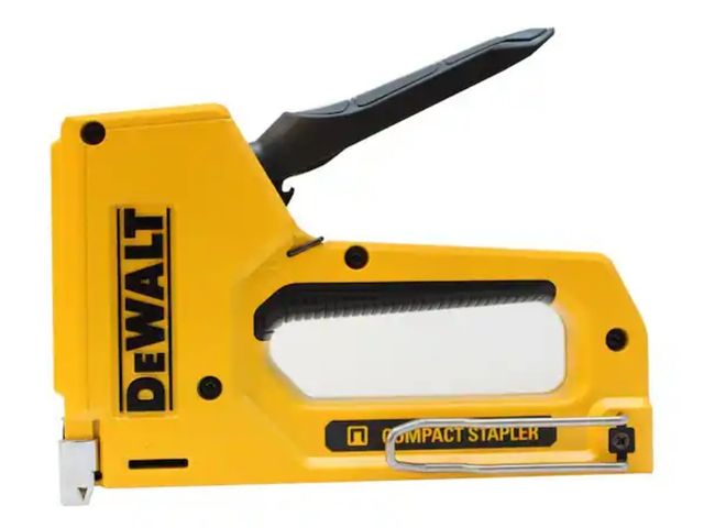 Lot 96-162199 - DEWALT
Heavy-Duty Compact Staple Gun
New package damage