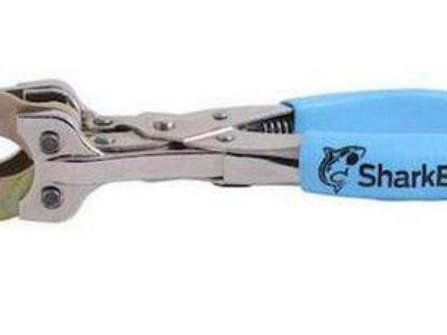 Lot 96-178270 - Sharkbite Push-to-Connect Fitting Removal Tool

Appears lightly used
