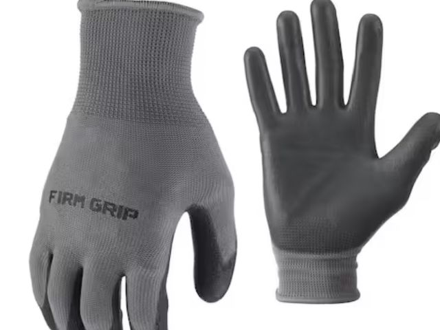 Lot 96-173492 - FIRM GRIP Large General Purpose Polyurethane Grip Work Gloves

New