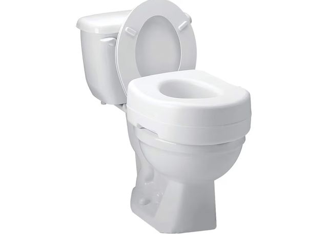 Lot 96-17900 - Toilet Seat Riser, Adds 5 Inches of Height, Elevated and Raised Toilet Seat with 300 lbs Capacity, S...