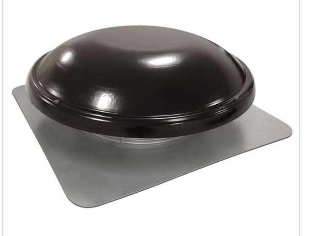 Lot 96-221958 - Master Flow 1250 CFM Black Power Roof Mount Attic Fan MSRP $149 New