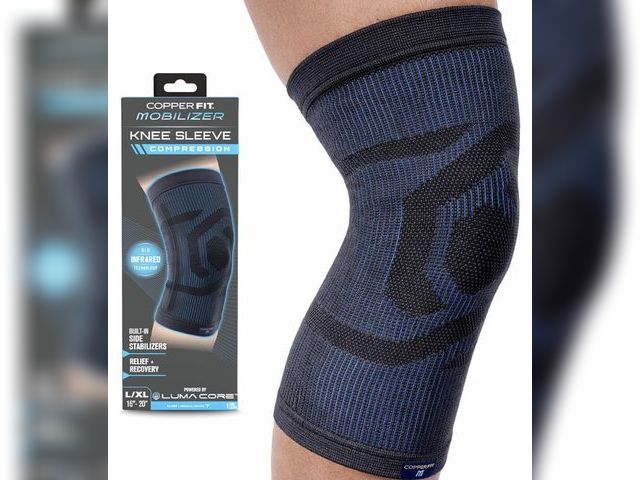 Lot 96-232634 - Copper Fit Mobilizer Knee Sleeve - S/M Knee brace with stabilizers for arthritis support, tendonitis...