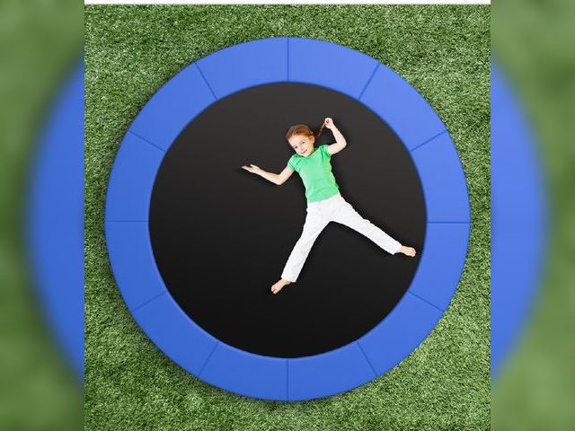 Lot 96-192329 - Costway TW10138BL 16 ft. Trampoline Pad Replacement Safety Pad with Fixing Straps - Blue
lightly use...