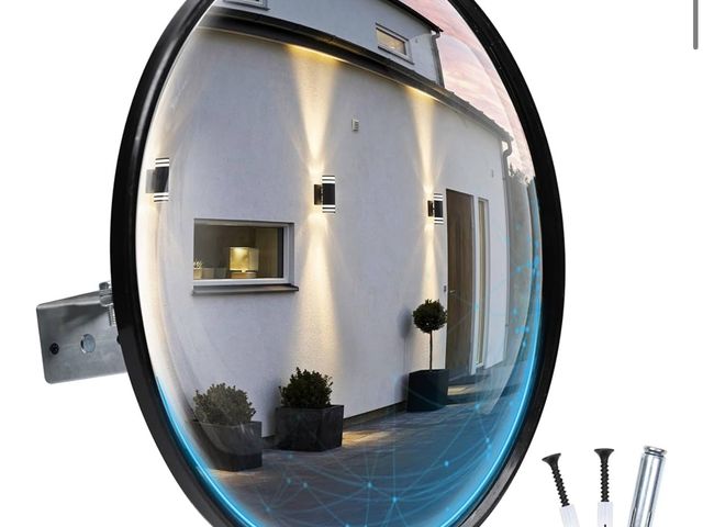 Lot 96-164157 - 16” Road Convex Mirror
New. Actual item may vary slightly from stock photo