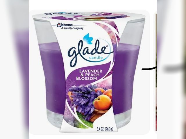 Lot 96-164799 - Lavendar Peach Glade Candle 3.40z
New