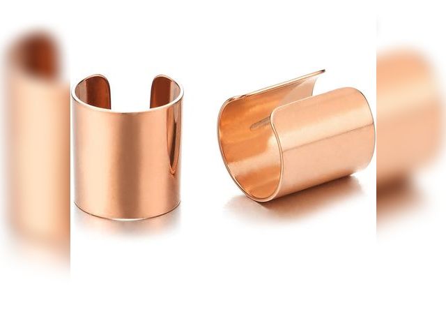 Lot 96-174213 - 2pcs Stainless Steel Ear Cuff Ear Clip Non-Piercing Clip On Earrings for Men and Women
New