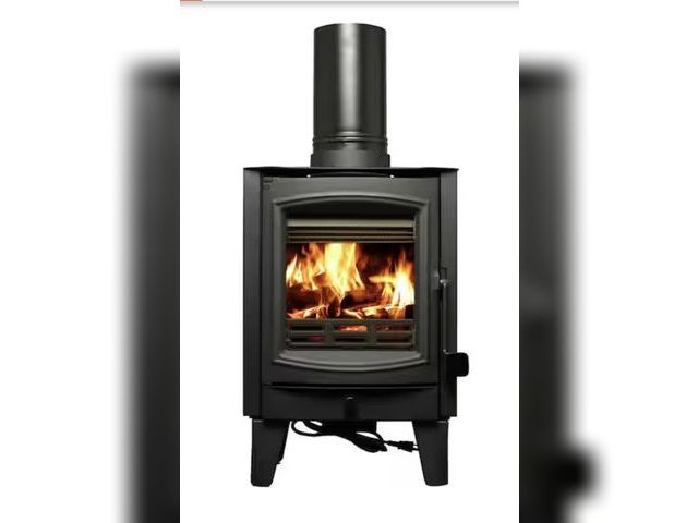 Lot 96-197524 - US Stove 750 sq. ft. Tiny Wood Stove, 75% EFF MSRP $627.50 Unused, glass panel is broken