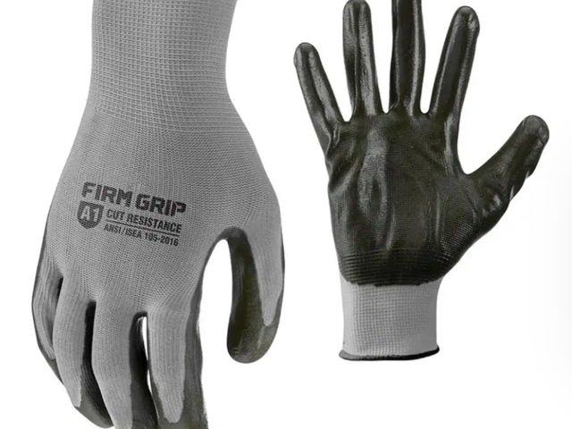 Lot 96-188619 - FIRM GRIP Nitrile Dip Gloves Large 4 Pack New