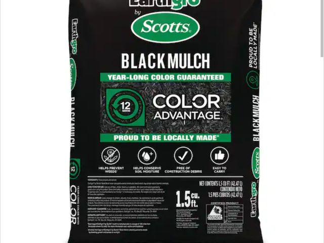 Lot 96-190401 - Earthgro 1.5 cu. ft. Black Wood Shredded Bagged Mulch New