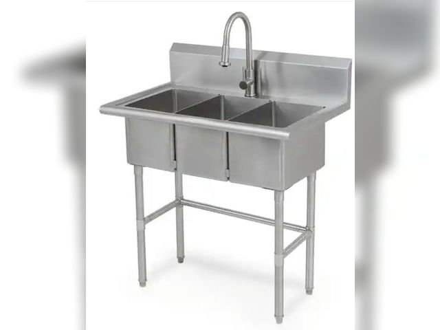 Lot 96-166391 - Glacier Bay
38 in. W x 24 in. D Freestanding Stainless Steel 3-Compartment Commercial Laundry/Utilit...