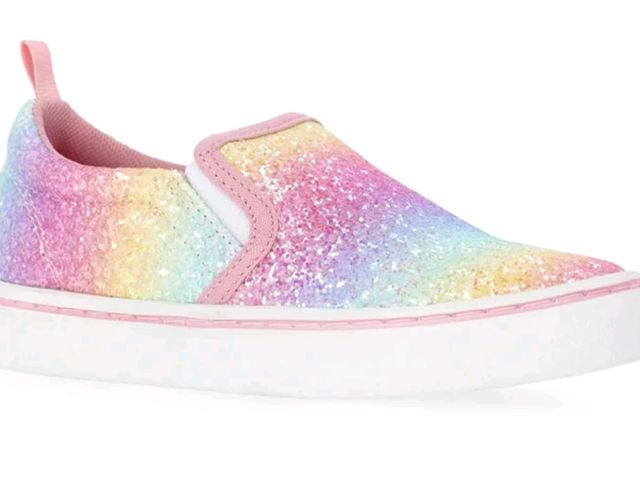 Lot 96-230713 - Wonder Nation Little and Big Girls Casual Slip On Sneakers Size 1  New