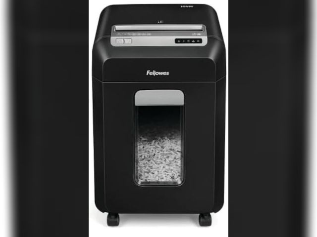 Lot 96-156501 - Fellowes Powershred 12 Sheet Cross-Cut Paper Home Office Paper Shredder MSRP $123.38
New
New