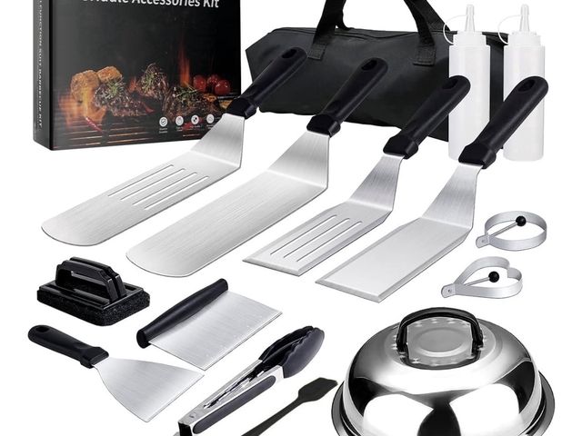 Lot 96-230436 - Griddle Accessories kit 
New