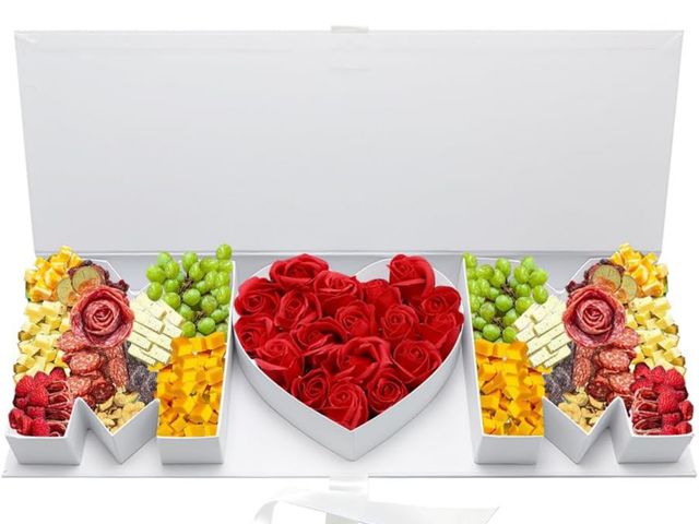 Lot 96-176361 - ZIJRXQ Empty Mother's Day MOM Cardboard Letter Fillable Box Floral Sweets Gifts Decorative Box(White...