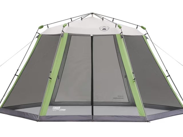 Lot 96-181785 - Coleman Skylodge Screened Canopy Tent with Instant Setup 10x10/15x13ft Portable Screen Shelter with ...