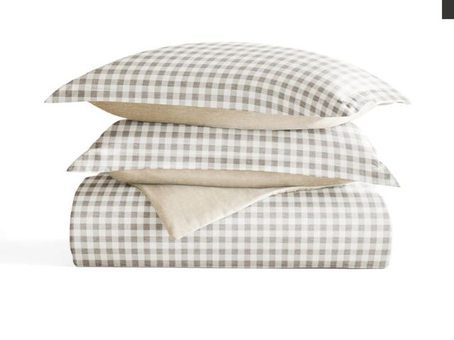 Lot 96-230885 - iEnjoy Home Gingham 3 Piece Full/Queen Duvet Set New