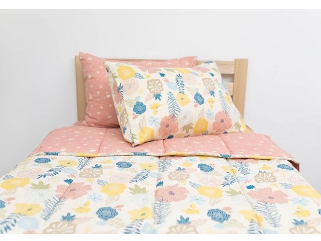 Lot 96-173744 - Beddy's Flower Blossoms Girls Durable Zipper Bedding for Kids, Bed in a Bag, Floral Sheets and Comfo...