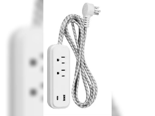 Lot 96-191703 - HDX
6 ft. 2-Outlet Braided Cord Power Strip with 1 USB-A and 1 USB-C, White
Used