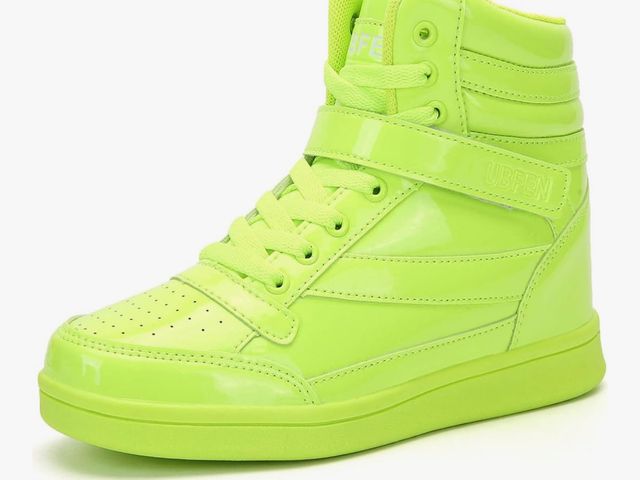 Lot 96-187989 - UBFEN Womens High Top Sneakers with Hidden Wedge Heel Ankle Support 2 Inch Height Increase 80s Retro...