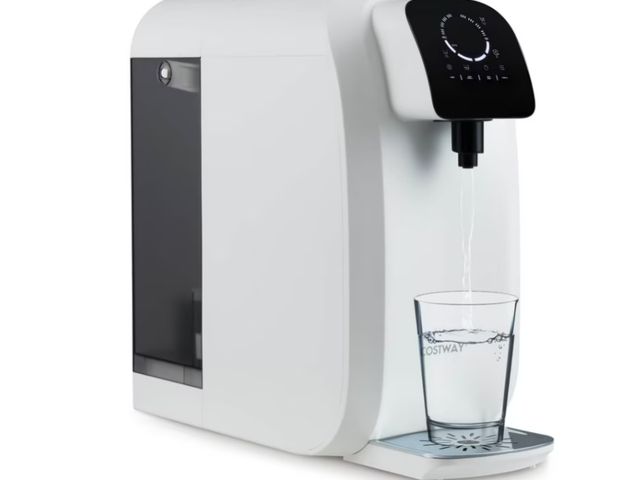 Lot 96-197446 - Costway 5-Stage RO + PPC Water Filtration System with UV Light, 4:1 Pure to Drain Portable Lightly u...