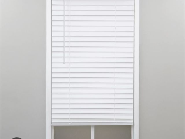 Lot 96-174089 - 2" CORDLESS FAUX WOOD BLIND White 72.5X64 new