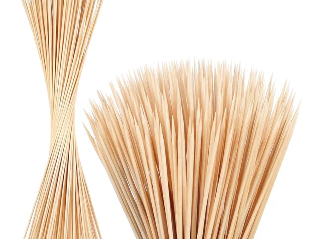 Lot 96-180567 - 150PCS Marshmallow Roasting Sticks,30 Inch Marshmallow Sticks for Fire Pit 5mm Thick Bamboo Skewers ...