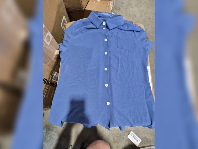 Lot 96-232666 - Oversized Button down Shirts for Women, Collared Shirts, Button up Shirts, Summer Blouse, Casual Plu...