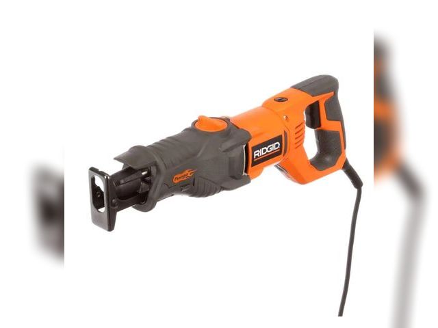 Lot 96-163284 - RIDGID
Fuego 10 Amp Corded Orbital Reciprocating Saw MSRP $119.99
Appears
Lightly used