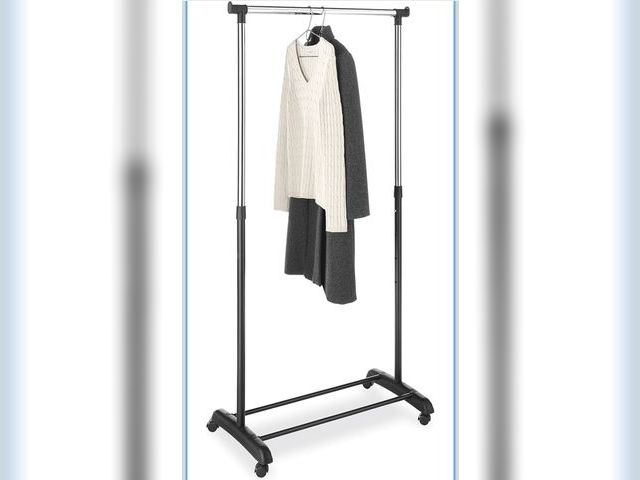 Lot 96-198949 - Heavy Duty Adjustable Garment Rack-Rolling Clothes Organizer, Black and Chrome
New
Style may vary