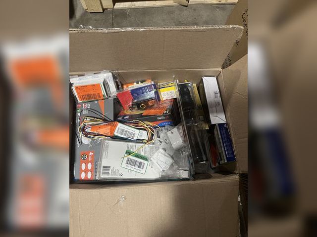 Lot 96-180010 - Large Mixed box of various Home Depot items mixed condition