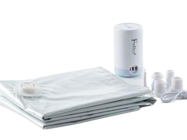 Lot 96-194972 - Generic Vacuum Air Pump for space saving bags for travel luggage packing
New