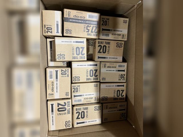Lot 96-178216 - Box of bike tubes New