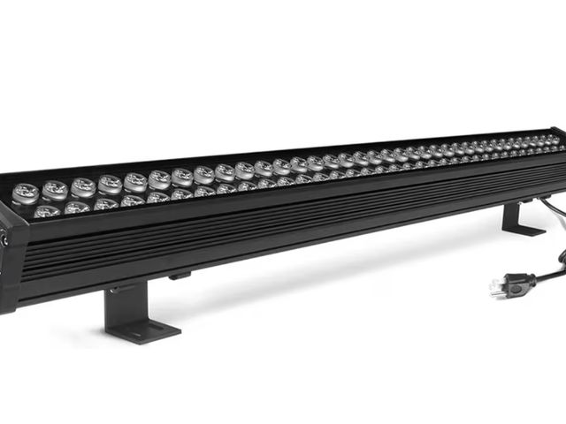 Lot 96-186780 - 72W Linear Light, 39.5in Wall Washer Light, Super Bright 7200 Lumens, 5000K Daylight White
MSRP $148...