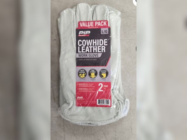 Lot 96-201230 - PIP Large Grain Cowhide Water Resistant Leather Work Glove 2-Pack
Size large 
New