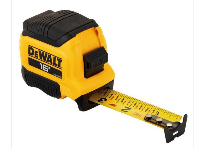 Lot 96-163111 - DEWALT 16 ft. x 1-1/8 in. Tape Measure with Finger Brake New