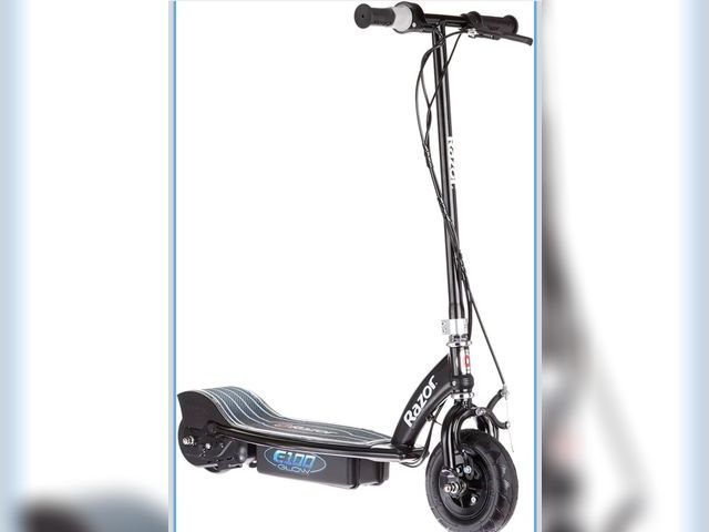 Lot 96-173212 - Razor E100 Glow Electric Scooter MSRP $225.39 Used Untested